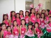 dance2 * 1600 x 1200 * (639KB)